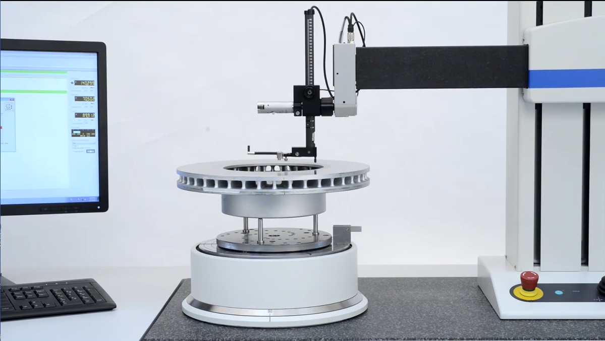 配備了雙測頭F455形狀測量儀（圓度儀）用于剎車盤